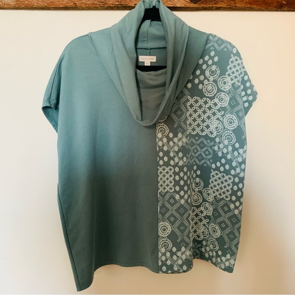 Garnet Hill—Sage Green Geometric Batik Lightweight Sweatshirt Cowl Tank (Medium) - Picture 1 of 4